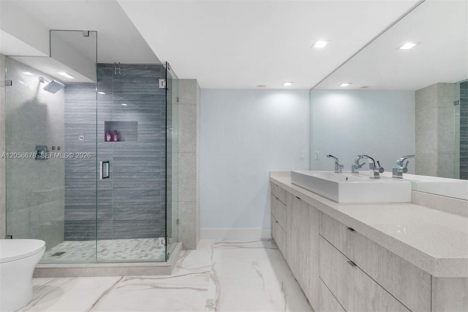6039 Collins Avenue 1527, Miami Beach, FL 33140 photo 17