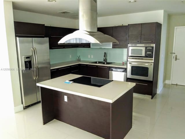 7928 East Drive 701, North Bay Village, FL 33141
