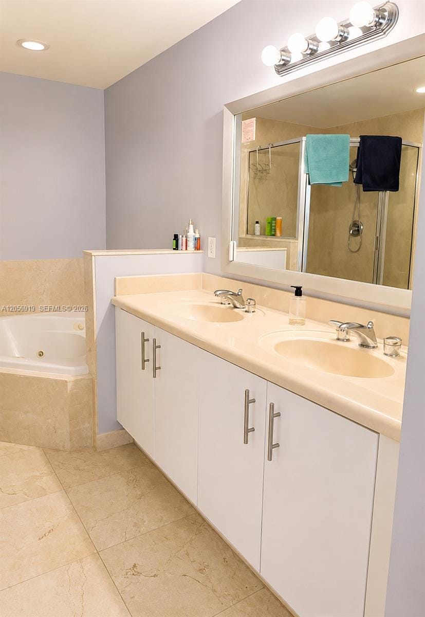 7900 Harbor Island Drive 705 — photo 5