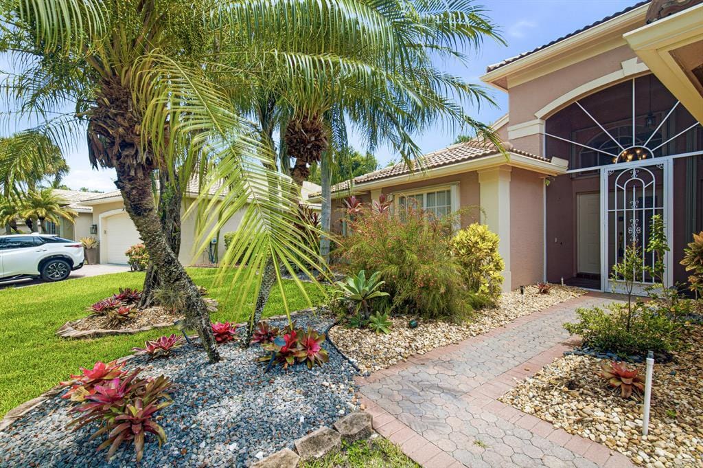 7639 Tarpon Cove Circle — photo 2