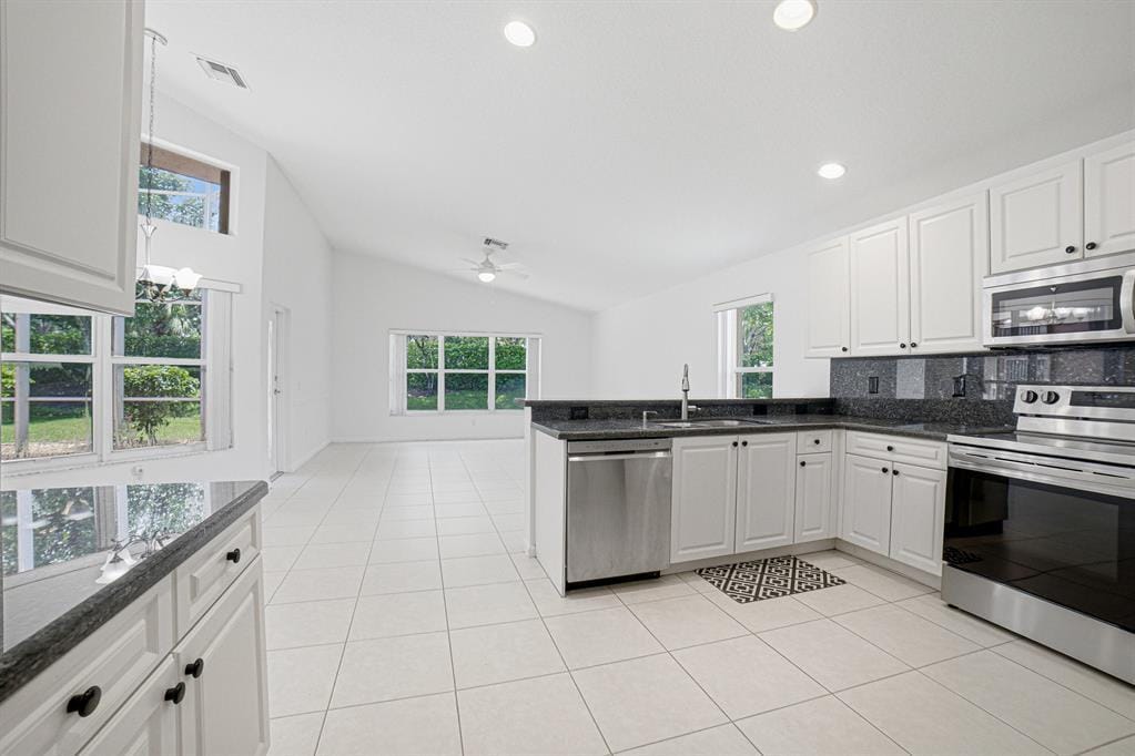 7639 Tarpon Cove Circle — photo 6