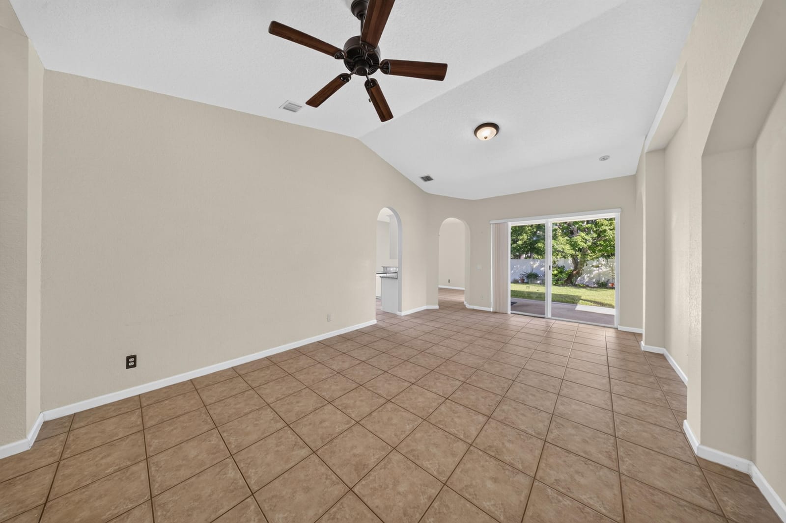 5743 Sunberry Circle, Fort Pierce, FL 34951 photo 10