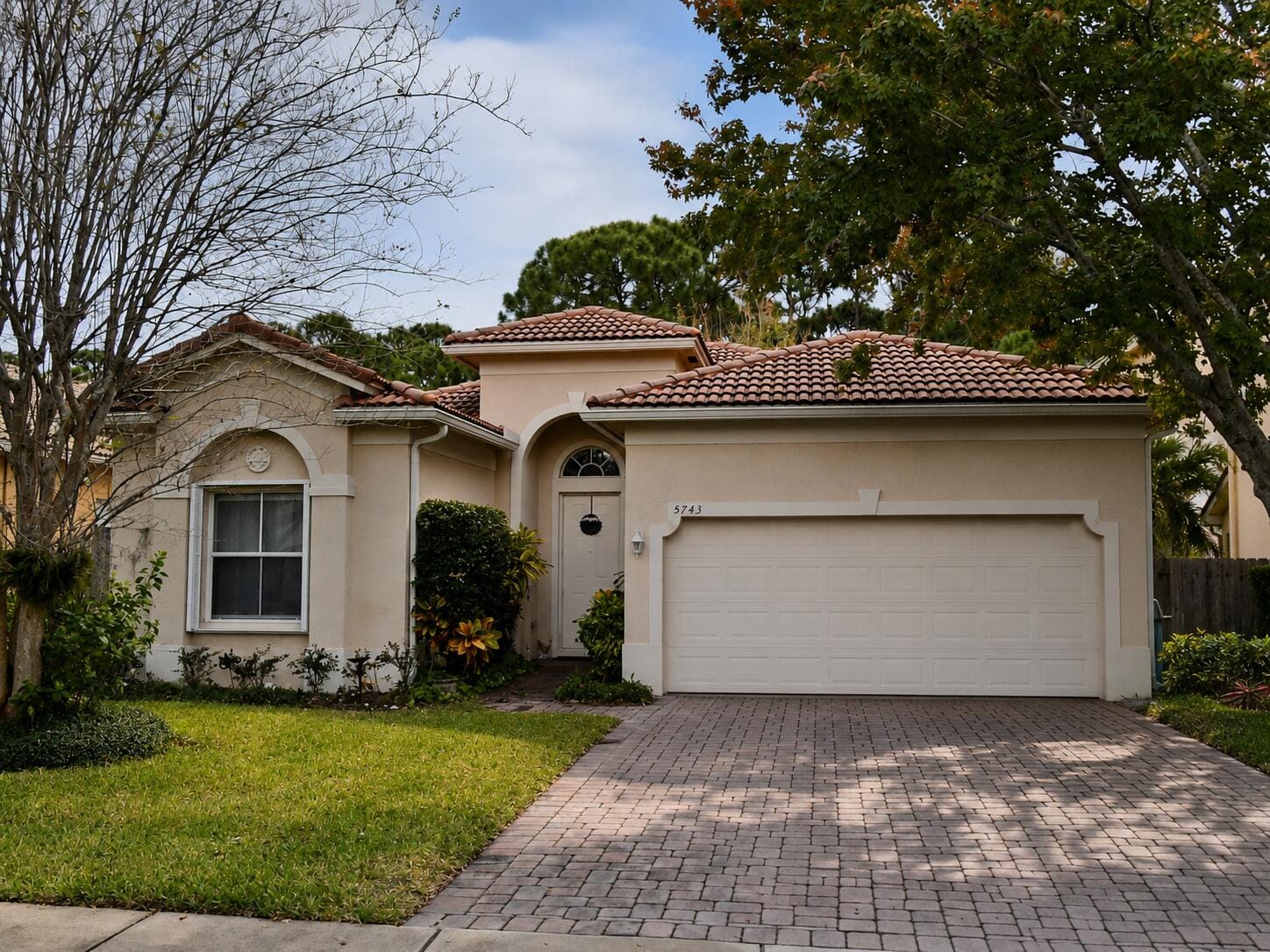 Pending home at 5743 Sunberry Circle, Fort Pierce, FL 34951