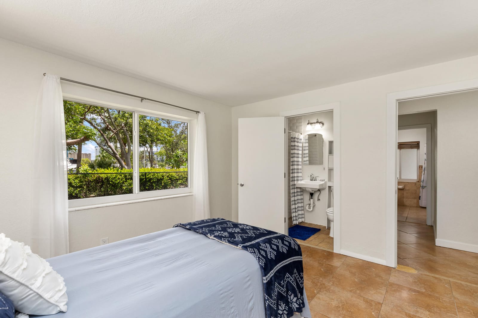 2870 NE 18TH Street, Pompano Beach, FL 33062 photo 15