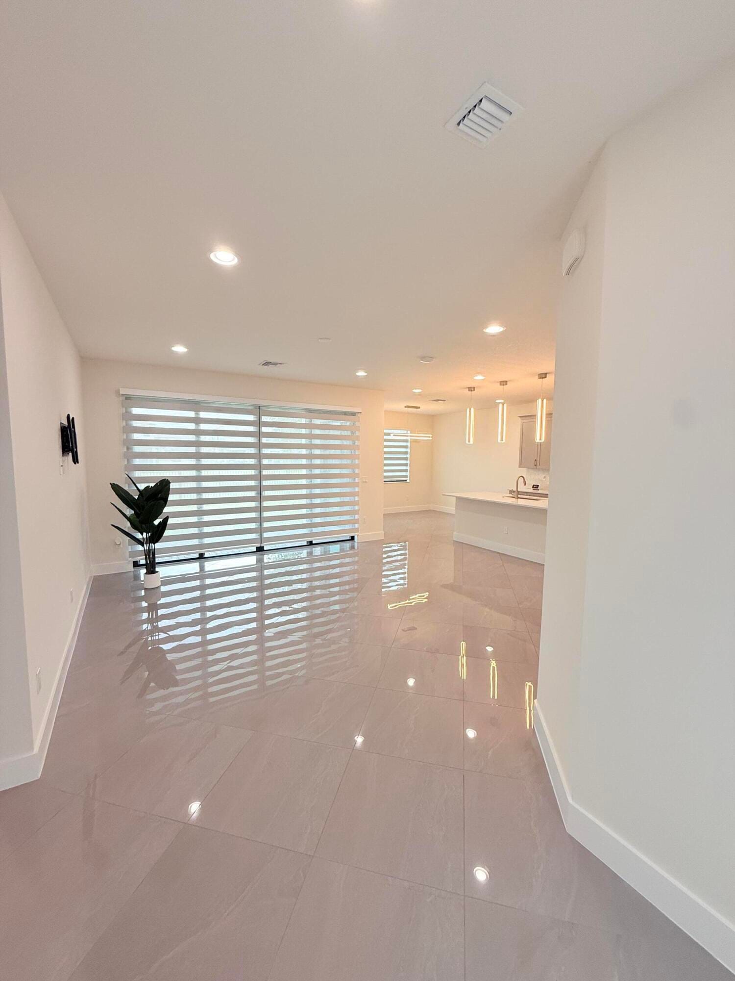 7181 VILLAMAR Way, Lake Worth, FL 33463 photo 4