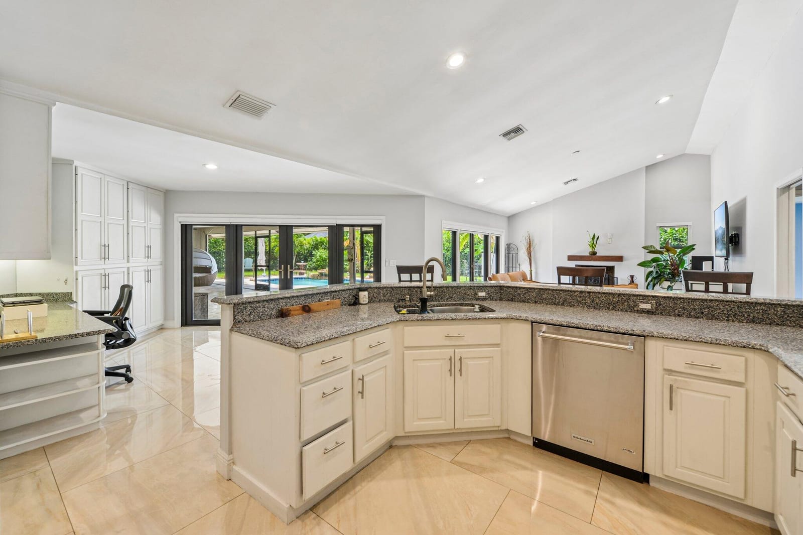 3090 Equestrian Drive, Boca Raton, FL 33434 photo 11