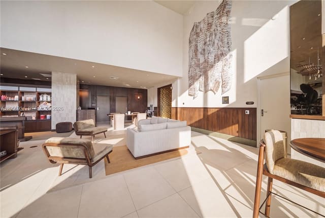 1611 SW 2nd Avenue 604, Miami, FL 33129