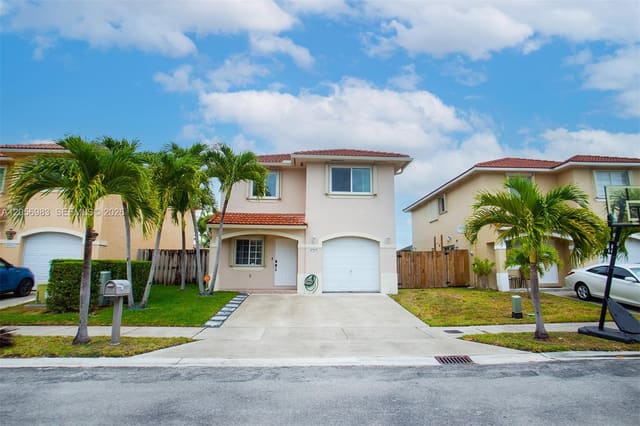 8949 SW 214th Street 8949, Cutler Bay, FL 33189