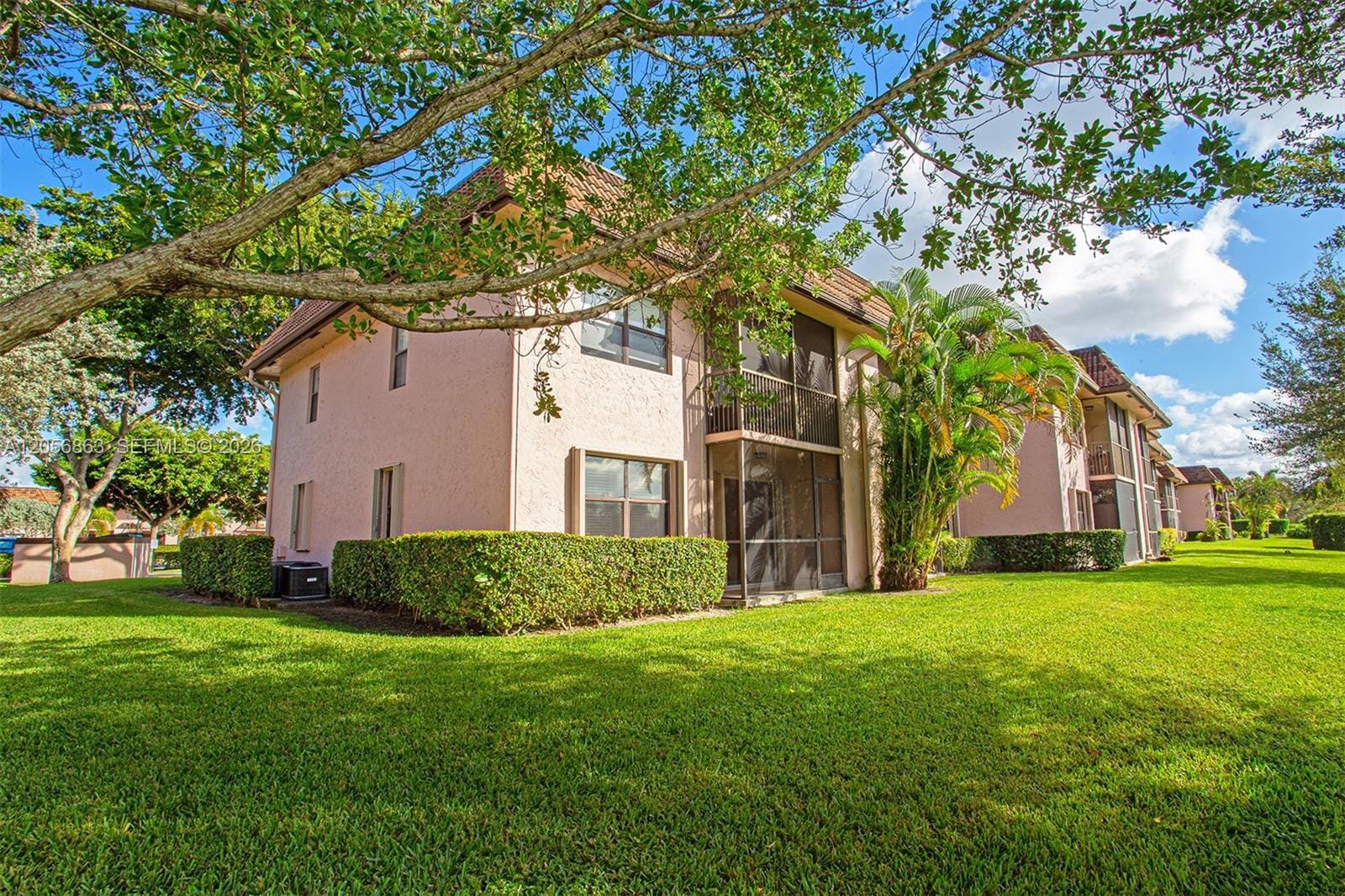 1000 NW 106th Terrace 101, Pembroke Pines, FL 33026 photo 5