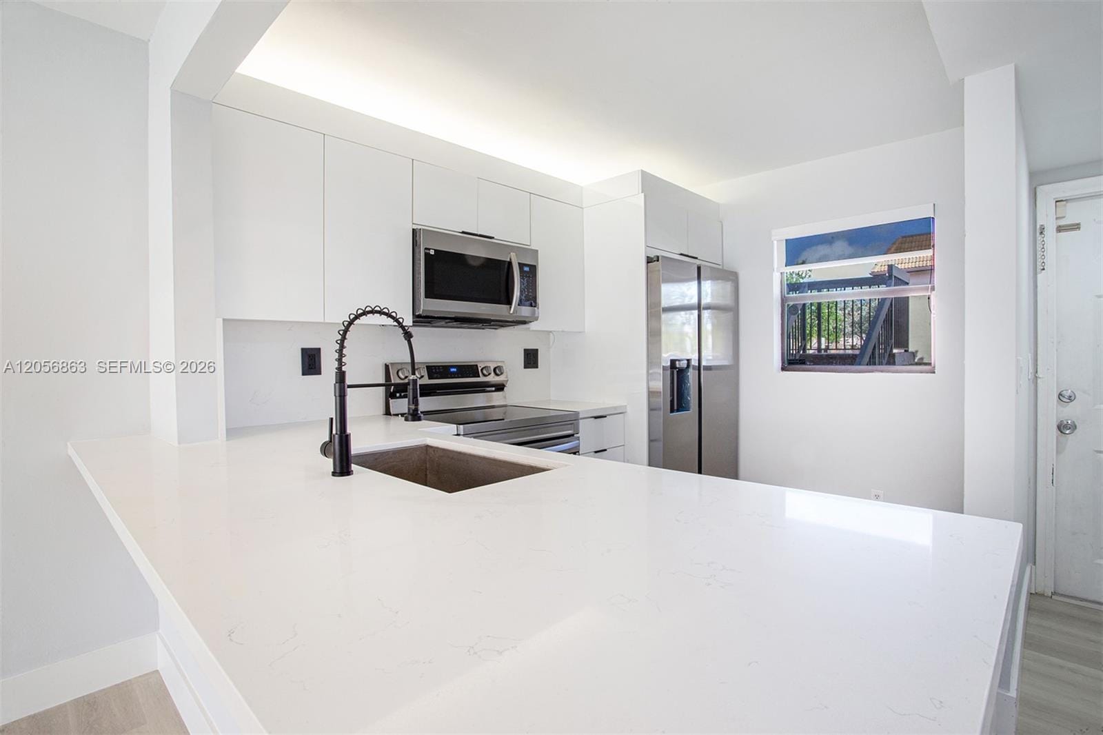 1000 NW 106th Terrace 101, Pembroke Pines, FL 33026