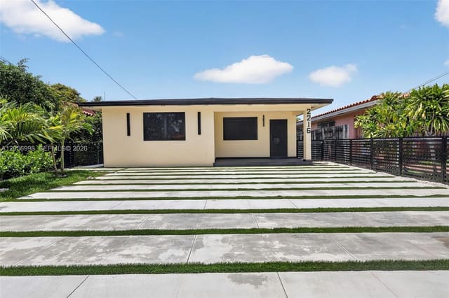 2216 SW 62nd Avenue, Miami, FL 33155