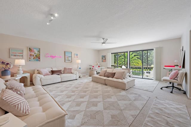 18480 SE WOOD HAVEN LANE J, Jupiter, FL 33469