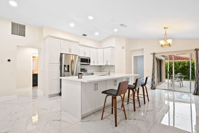4498 Dogwood Circle, Weston, FL 33331