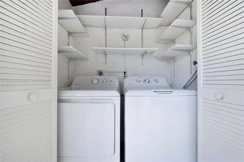 2532 Boundbrook Drive S 104 — photo 10