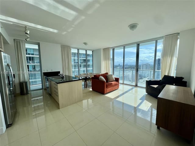 1111 SW 1st Avenue 1914, Miami, FL 33130