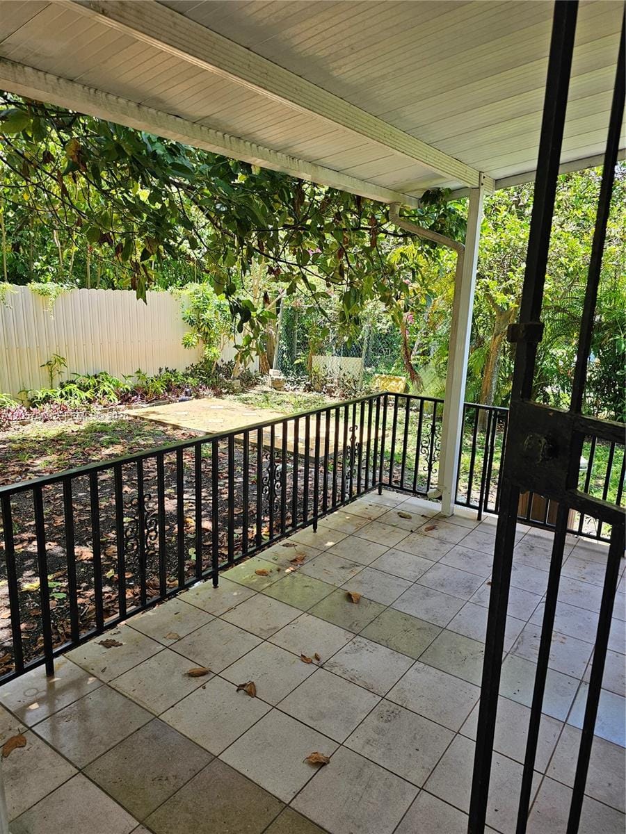 310 Ponce De Leon Boulevard, Coral Gables, FL 33134 photo 17