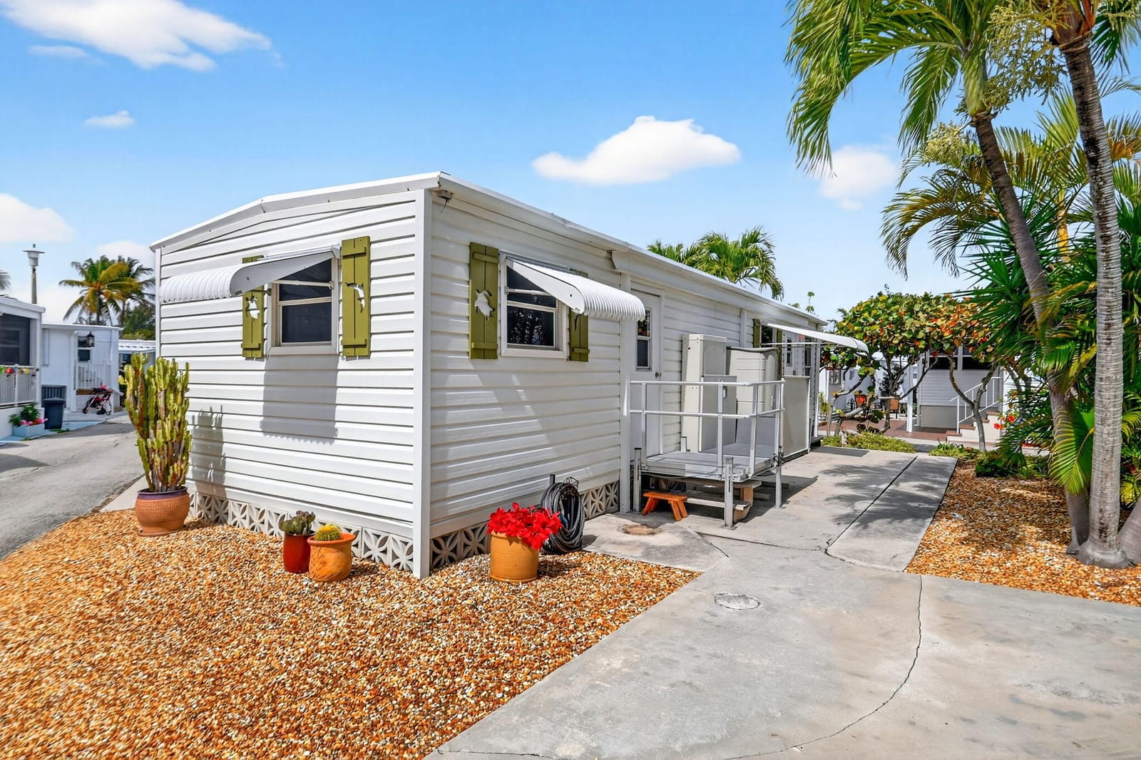 5 Cedar Drive CD5, Briny Breezes, FL 33435 photo 4