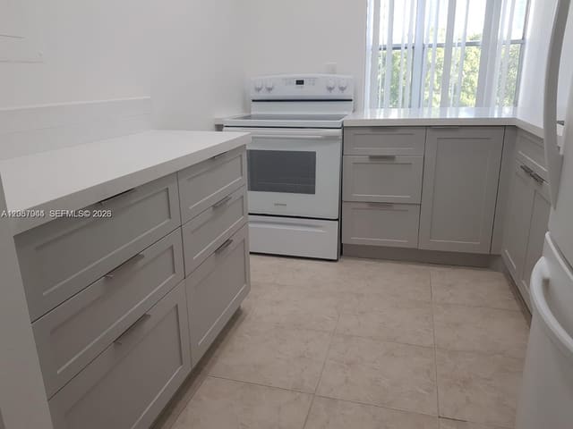 200 177th Drive 308, Sunny Isles Beach, FL 33160
