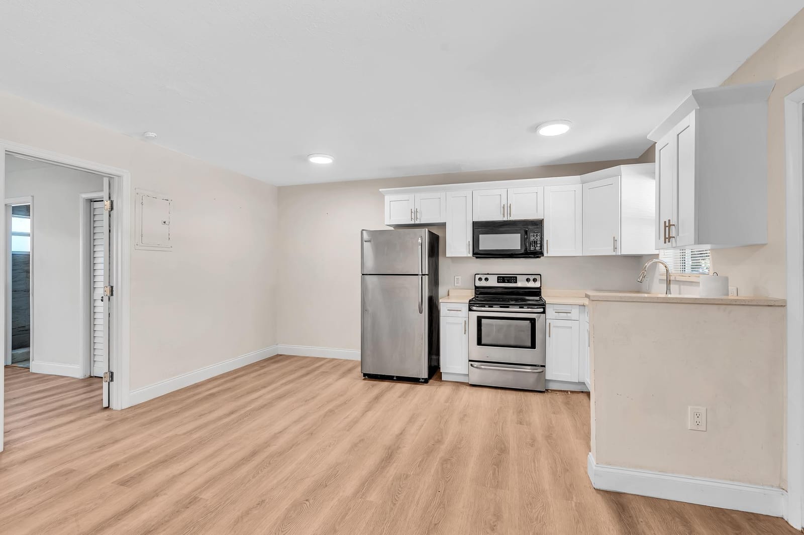 800 MOFFETT Street 3 — photo 11