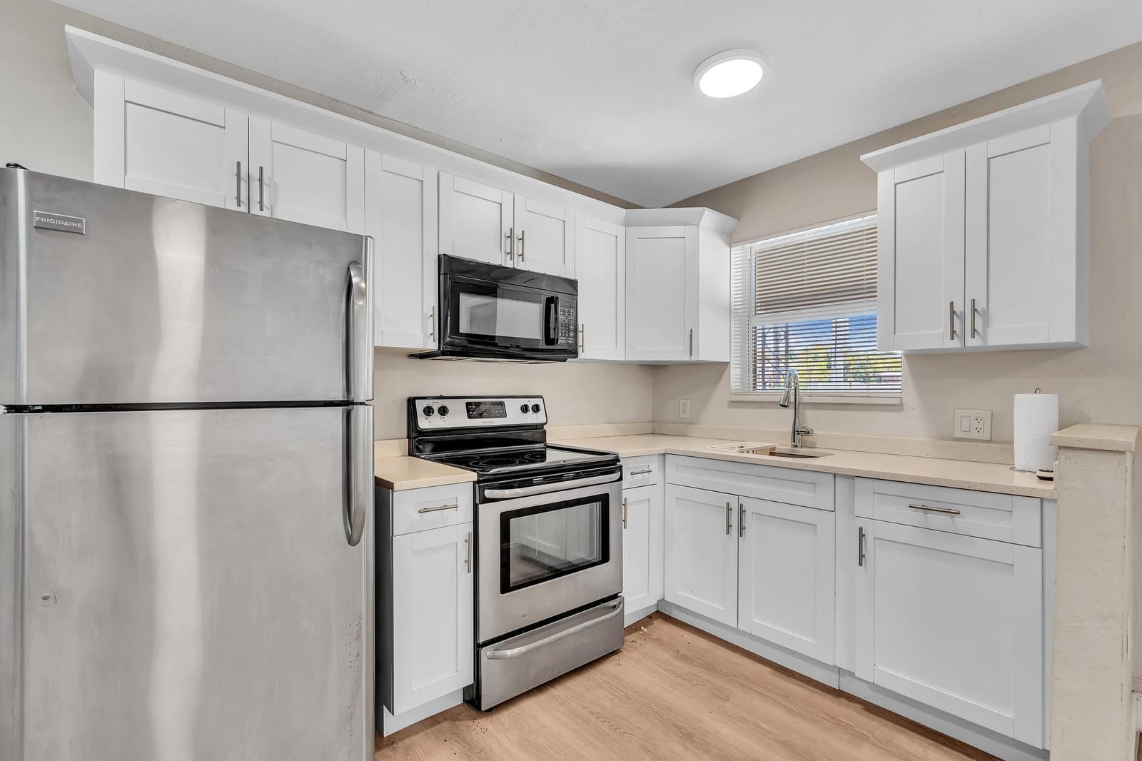 800 MOFFETT Street 3 — photo 12