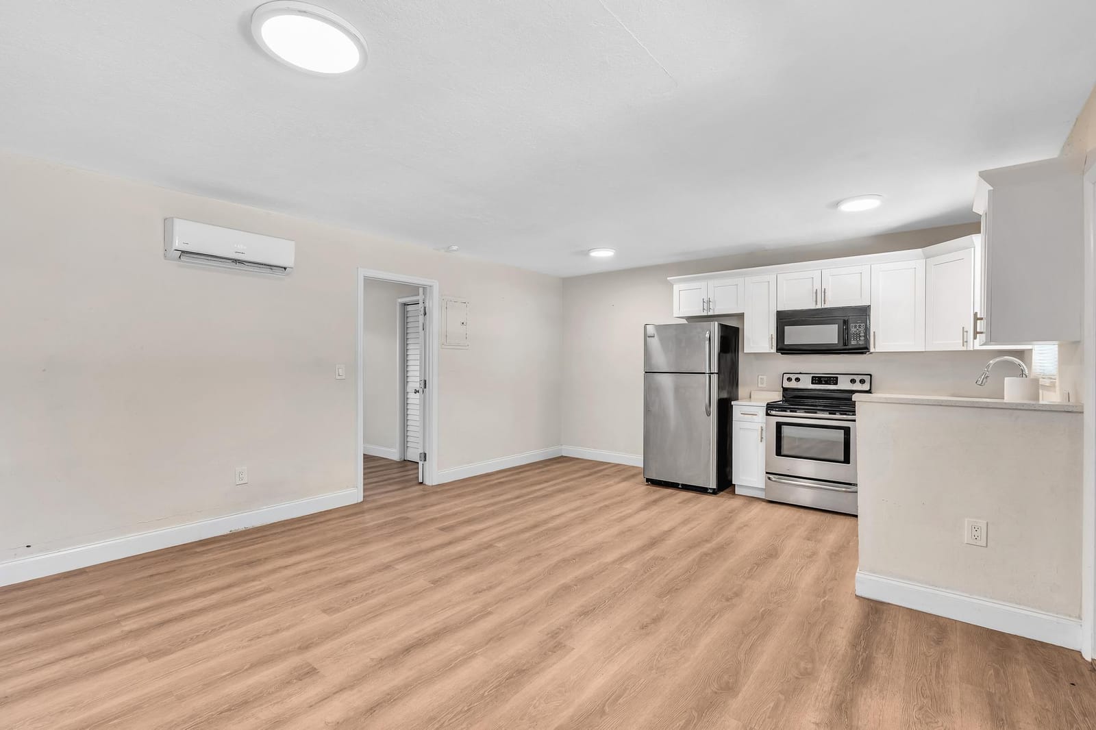 800 MOFFETT Street 3 — photo 4