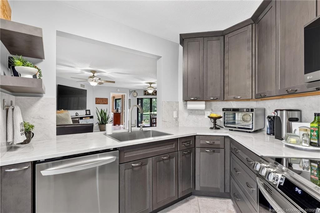 3470 SE Martinique Trace 103, Stuart, FL 34997 photo 23