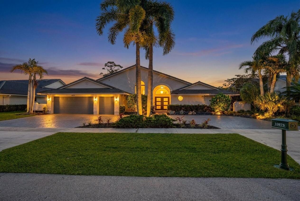 10875 Boca Woods Lane — photo 2