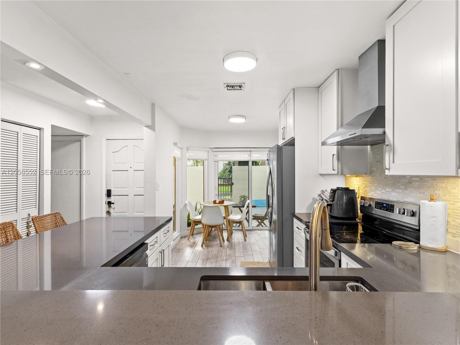 10251 NW 46th Street — photo 11