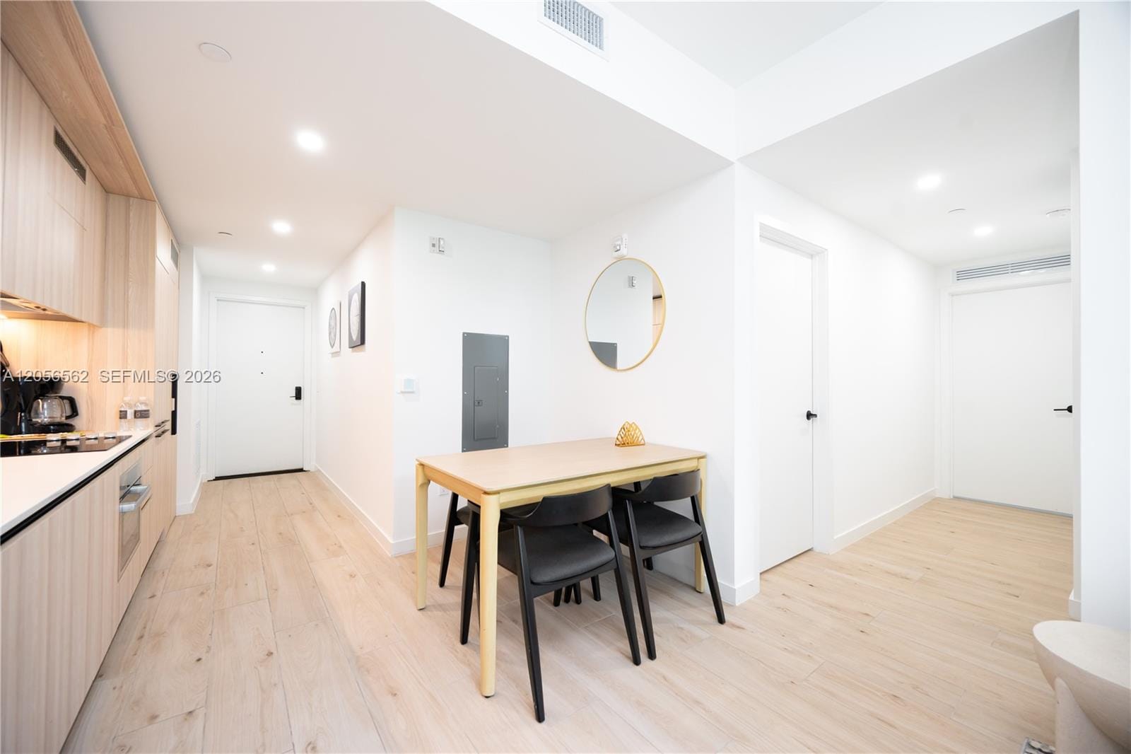 225 N Miami Avenue 1505 — photo 7