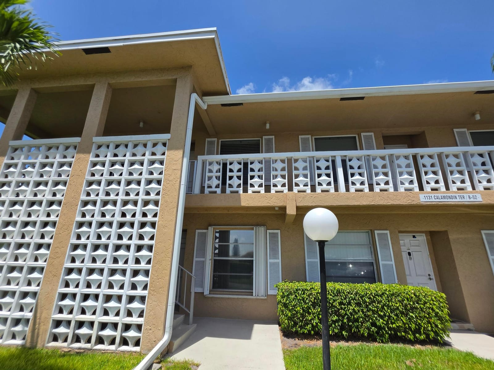 1131 CALAMONDIN Terrace 101