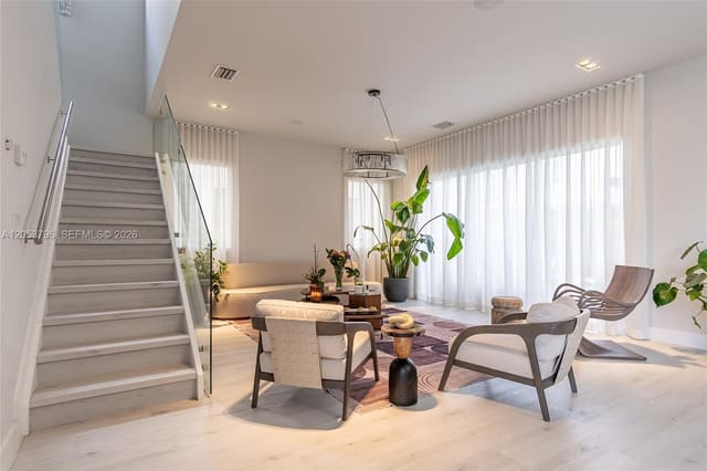 10043 NW 75th Terrace, Doral Commons Residential, Doral, FL