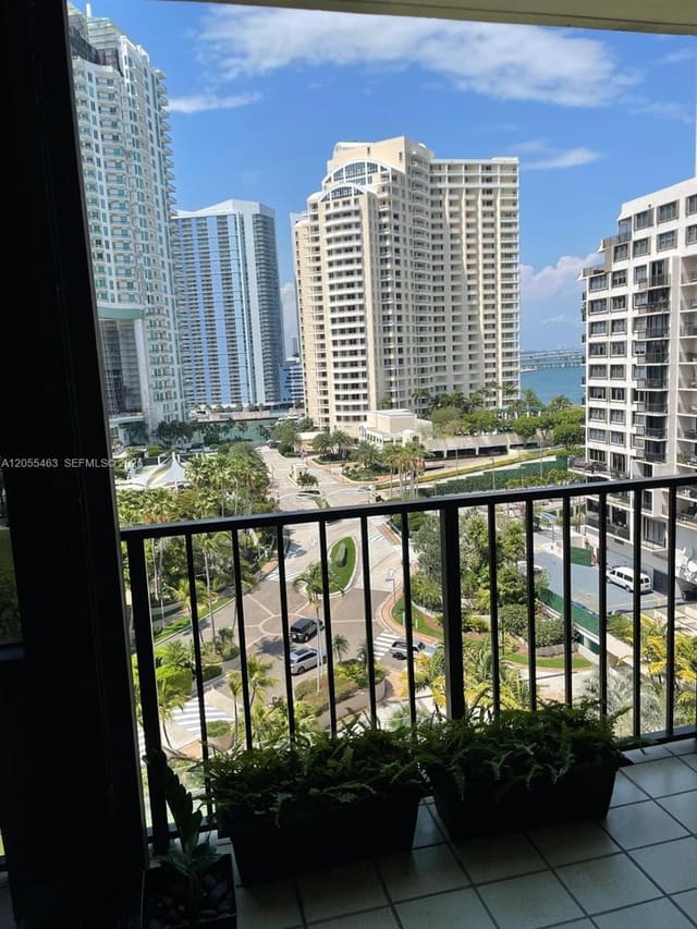520 Brickell Key Drive A1216, Brickell Key, Miami, FL