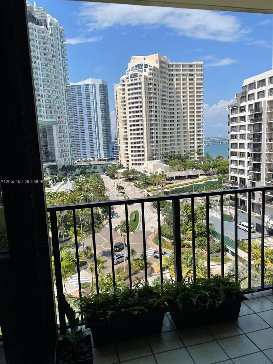 520 Brickell Key Drive A1216, Miami, FL 33131