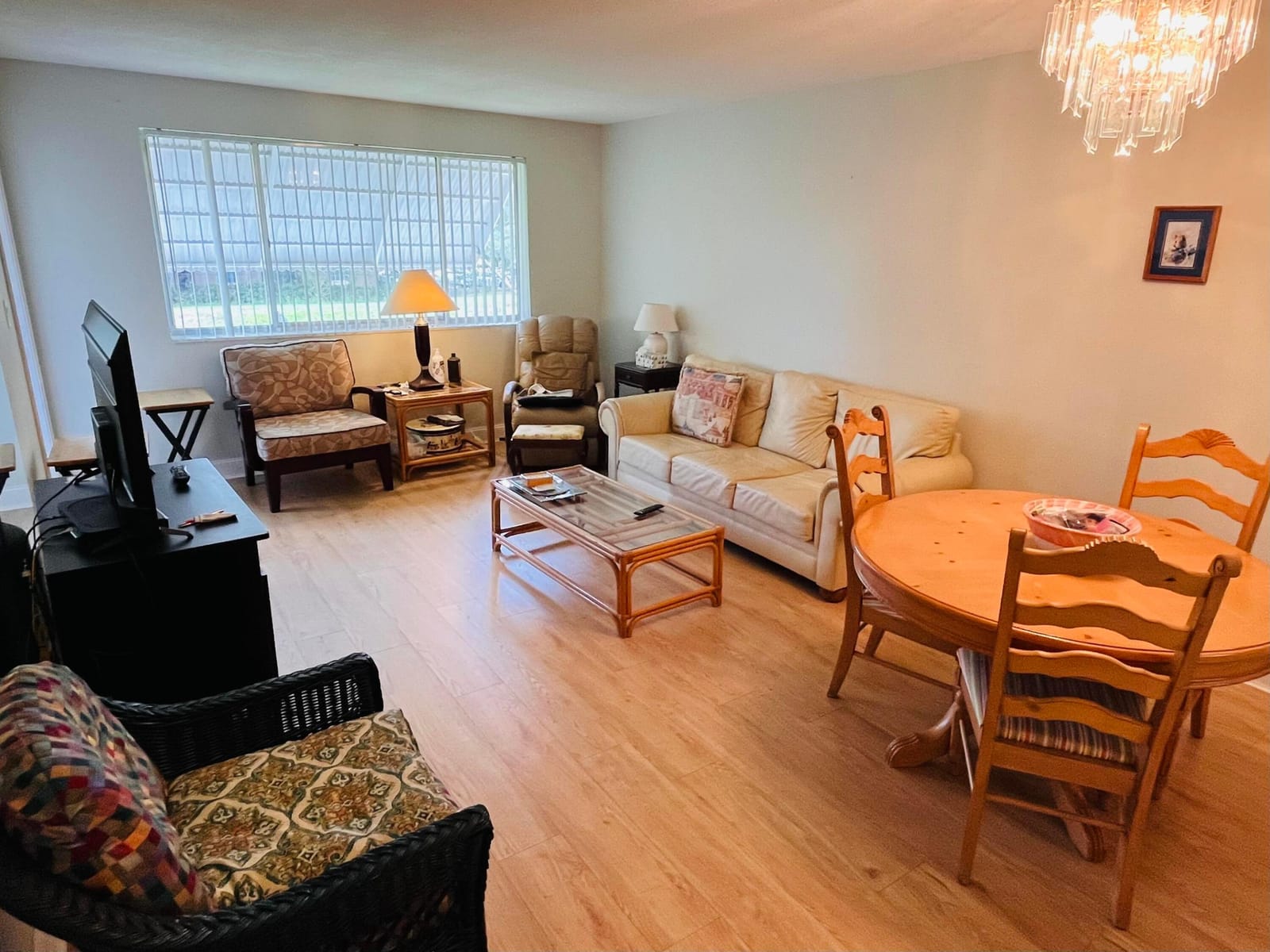 2812 S Garden Drive 206 — photo 3