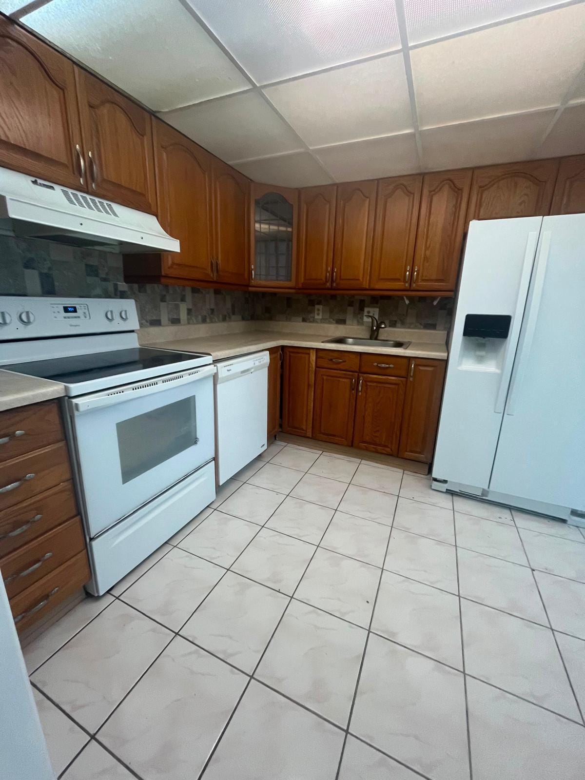 480 EXECUTIVE CENTER Drive 2F — photo 3