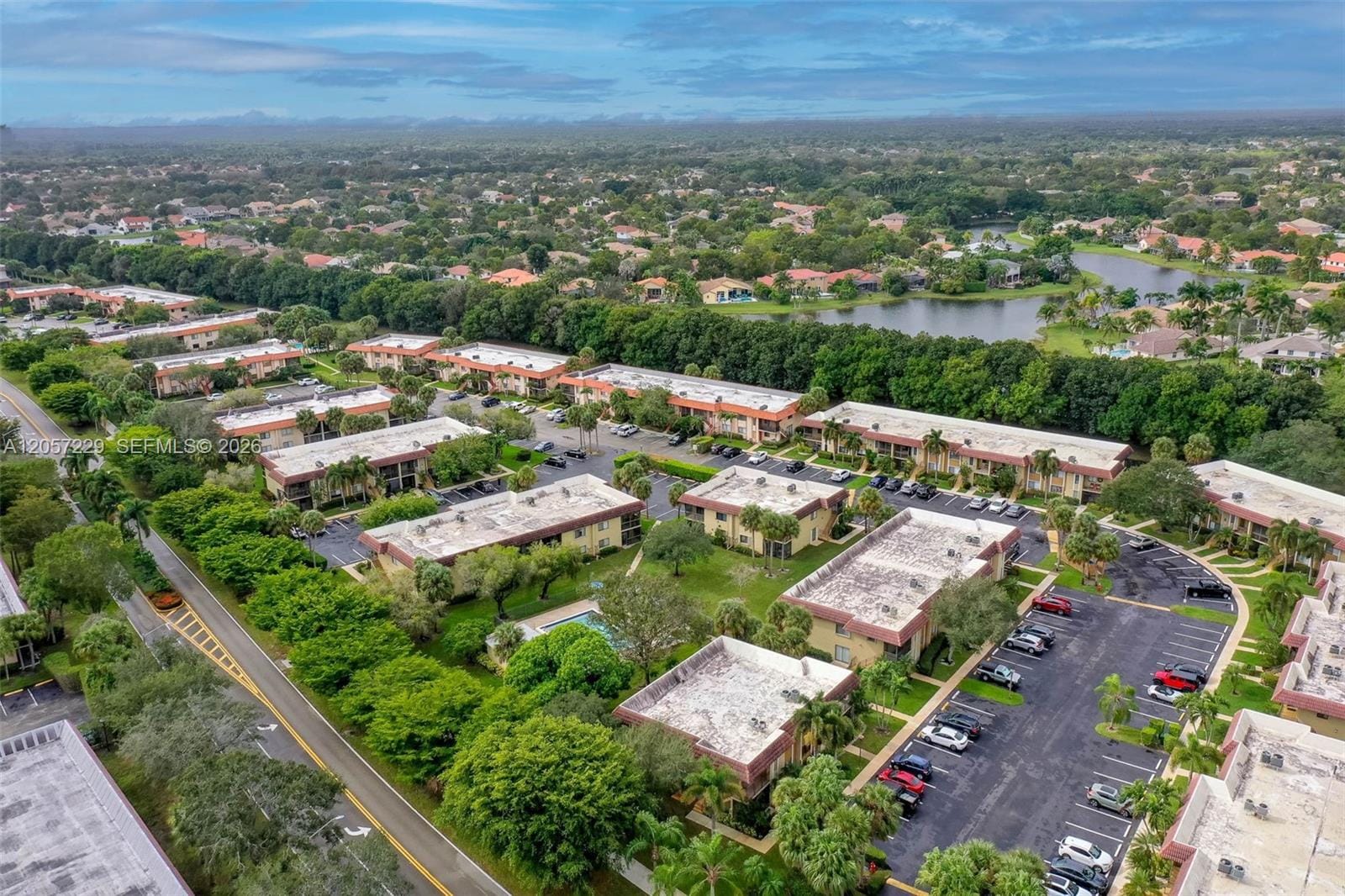 325 Lakeview Drive 102, Weston, FL 33326 photo 20