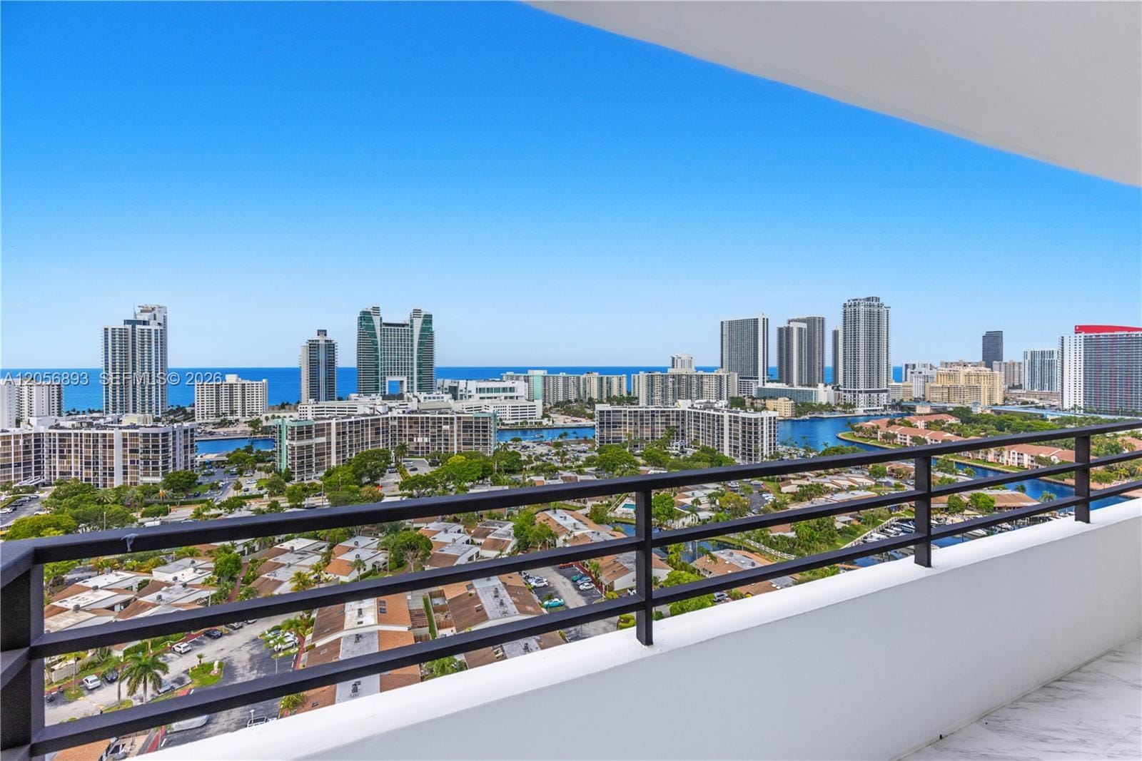 2500 Parkview Drive 2405 — photo 11