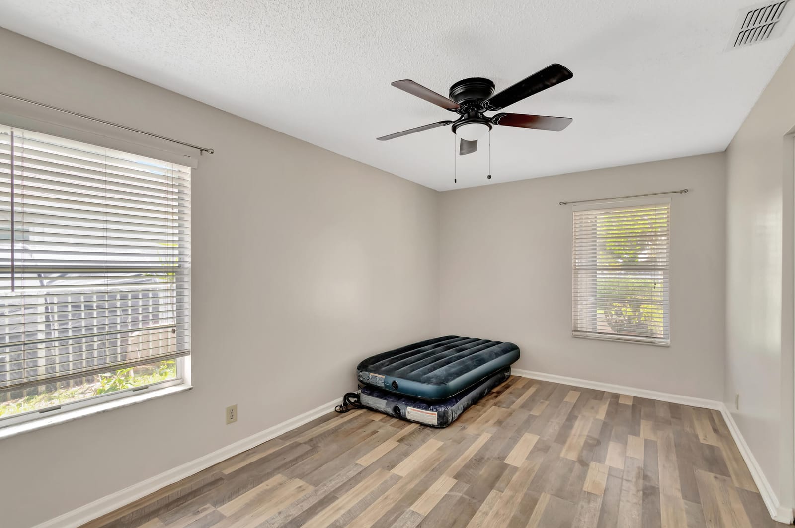 5048 BRIAN Boulevard, Boynton Beach, FL 33472 photo 16