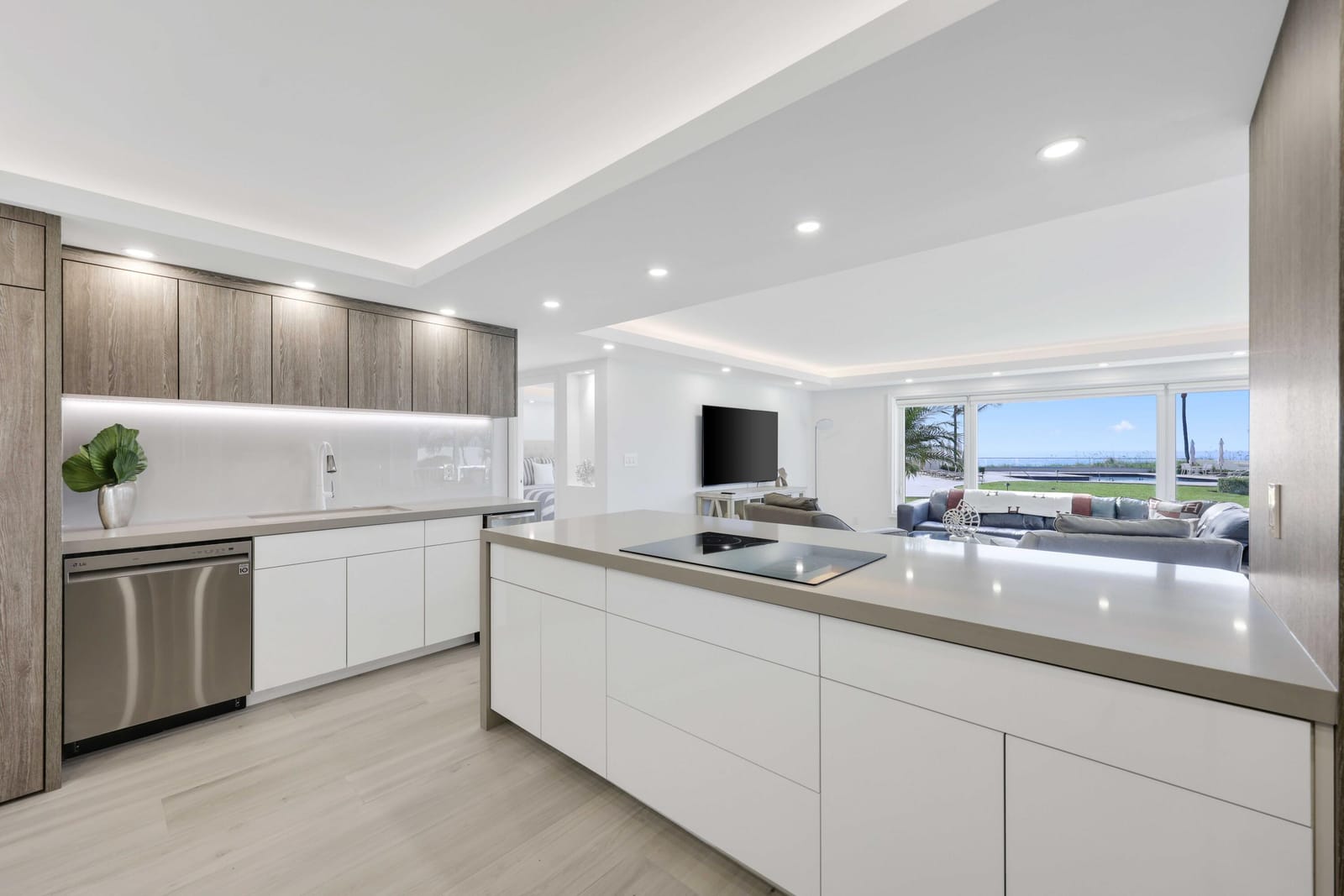 600 S Ocean Boulevard 103 — photo 4
