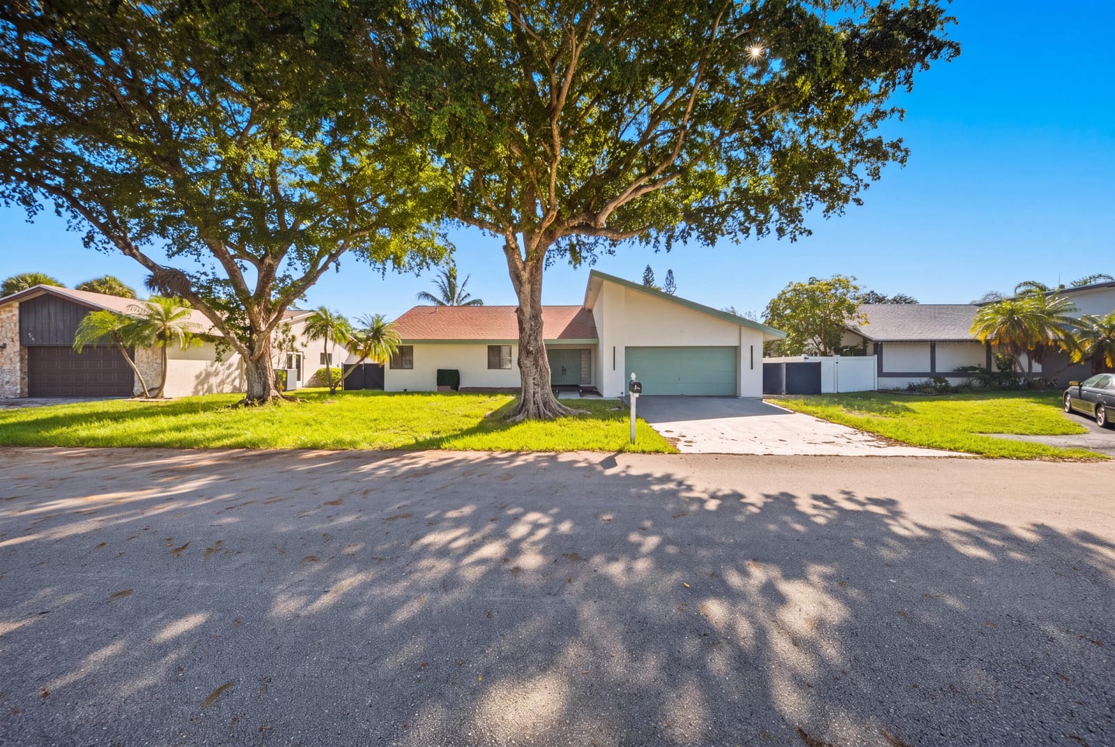 8114 NUTMEG Way, Tamarac, FL 33321 photo 1