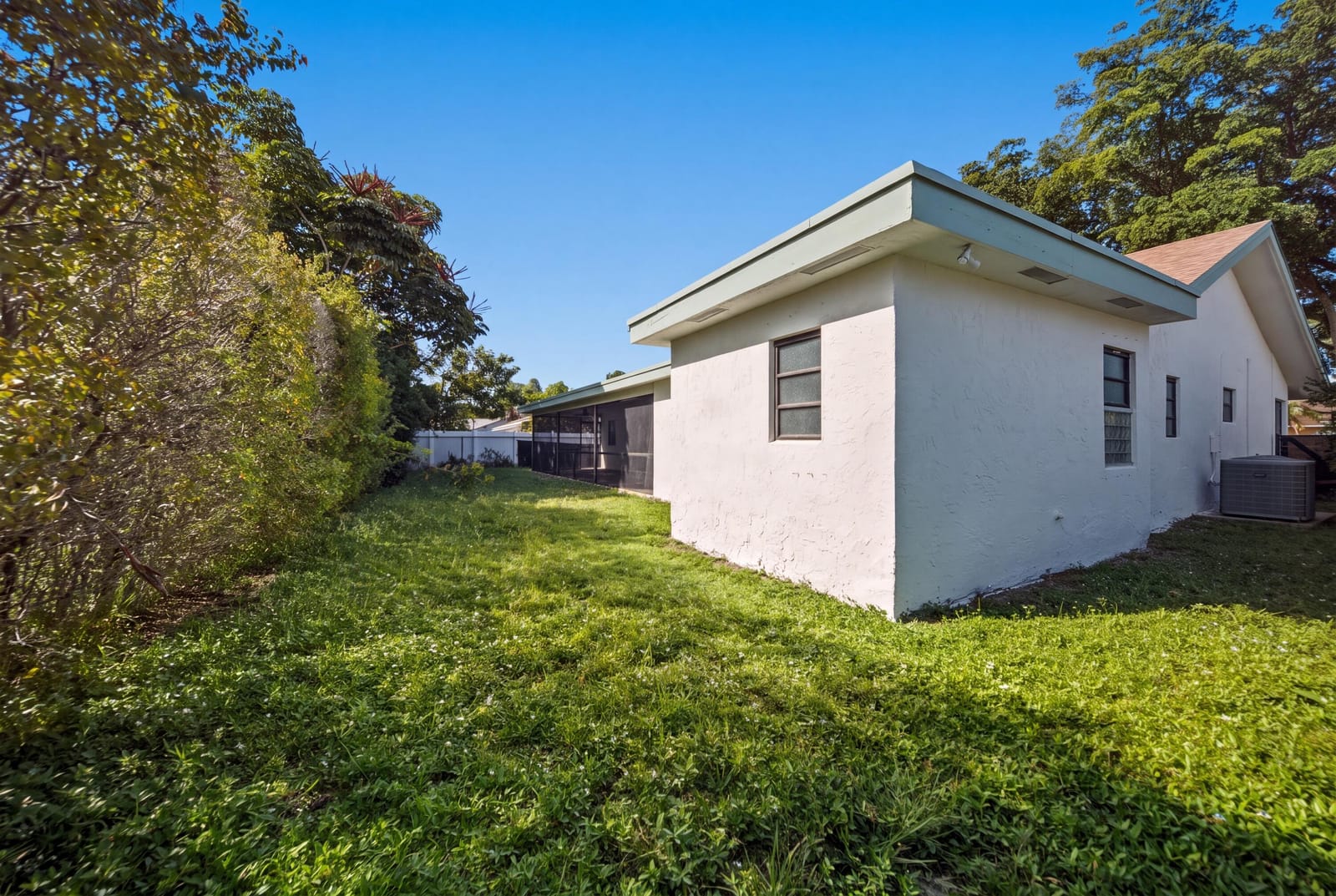 8114 NUTMEG Way, Tamarac, FL 33321 photo 24