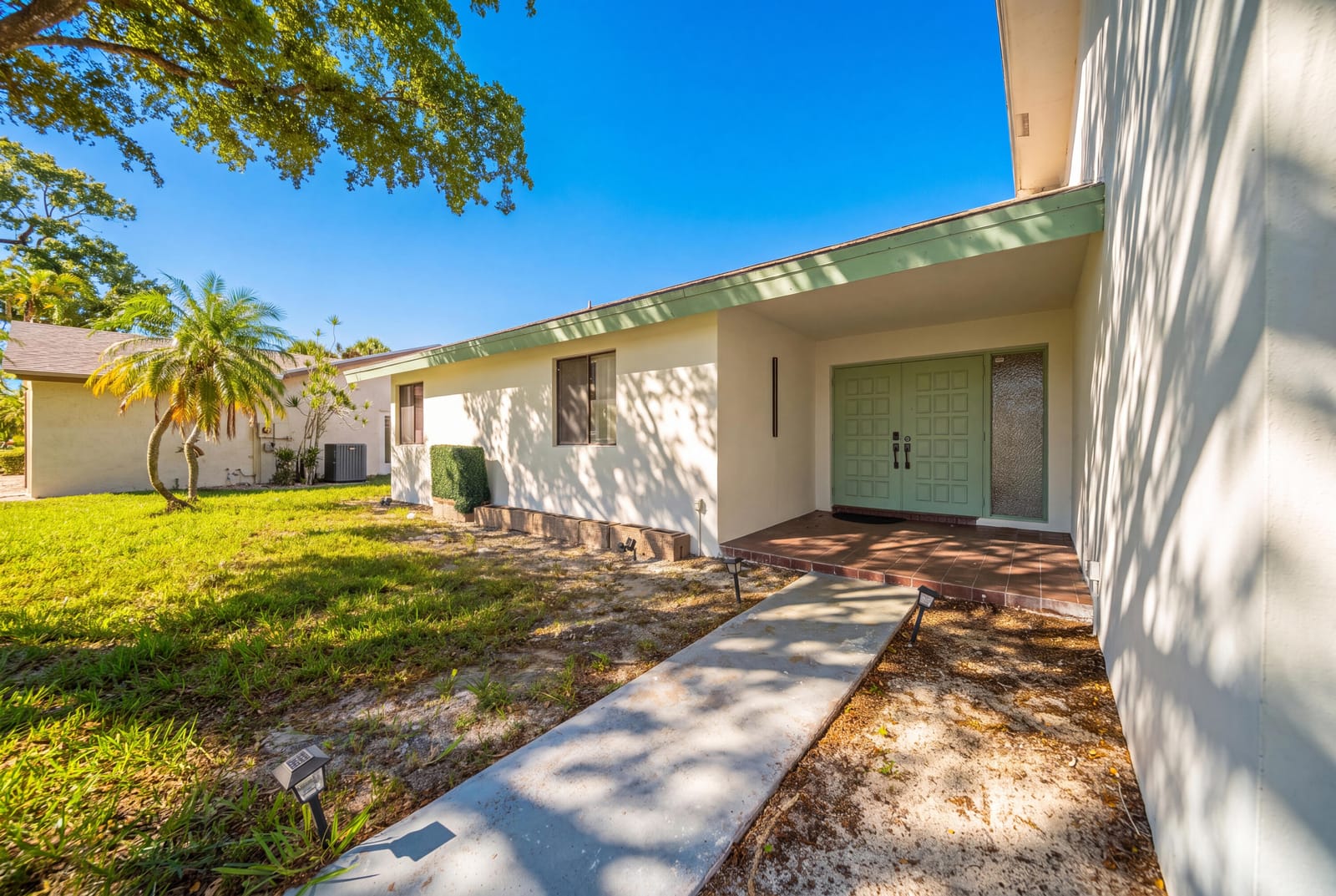 8114 NUTMEG Way, Tamarac, FL 33321 photo 28