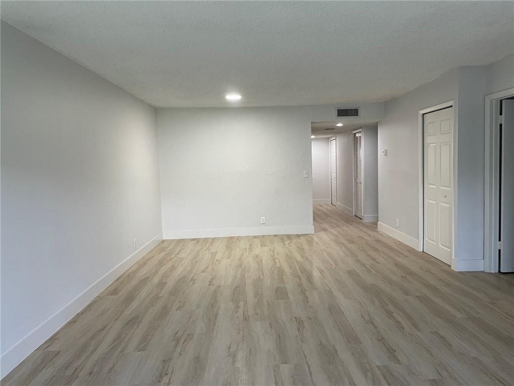 235 LAKEVIEW Drive 102 — photo 6