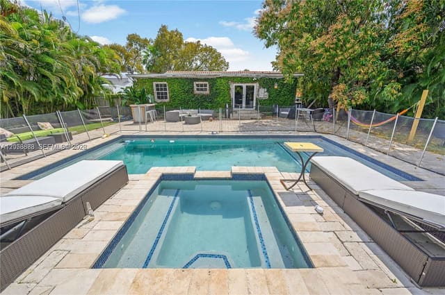 2427 SW 12th Street, New Silvercrest, Miami, FL