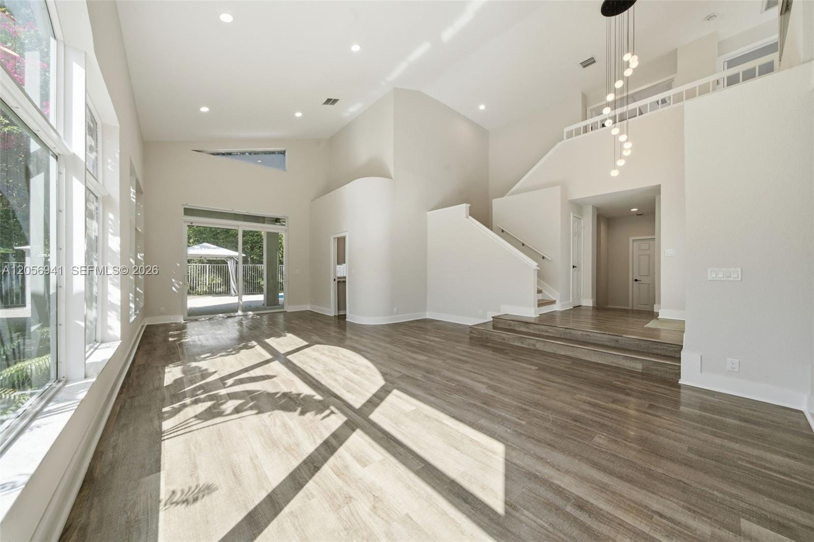 11070 Minneapolis Drive — photo 2