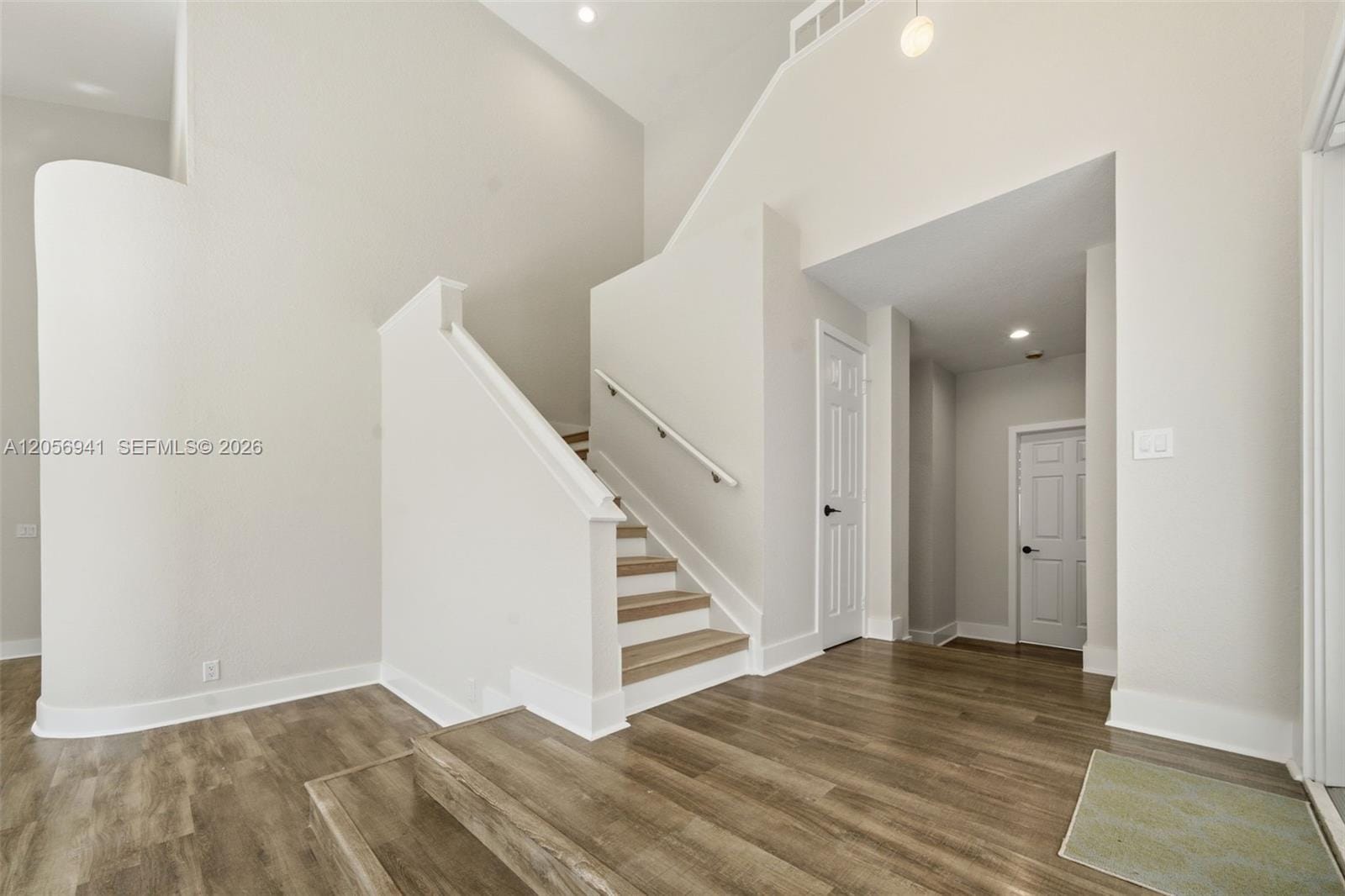 11070 Minneapolis Drive — photo 3