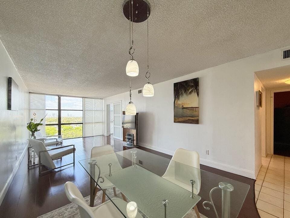 800 Parkview Drive 823 — photo 5