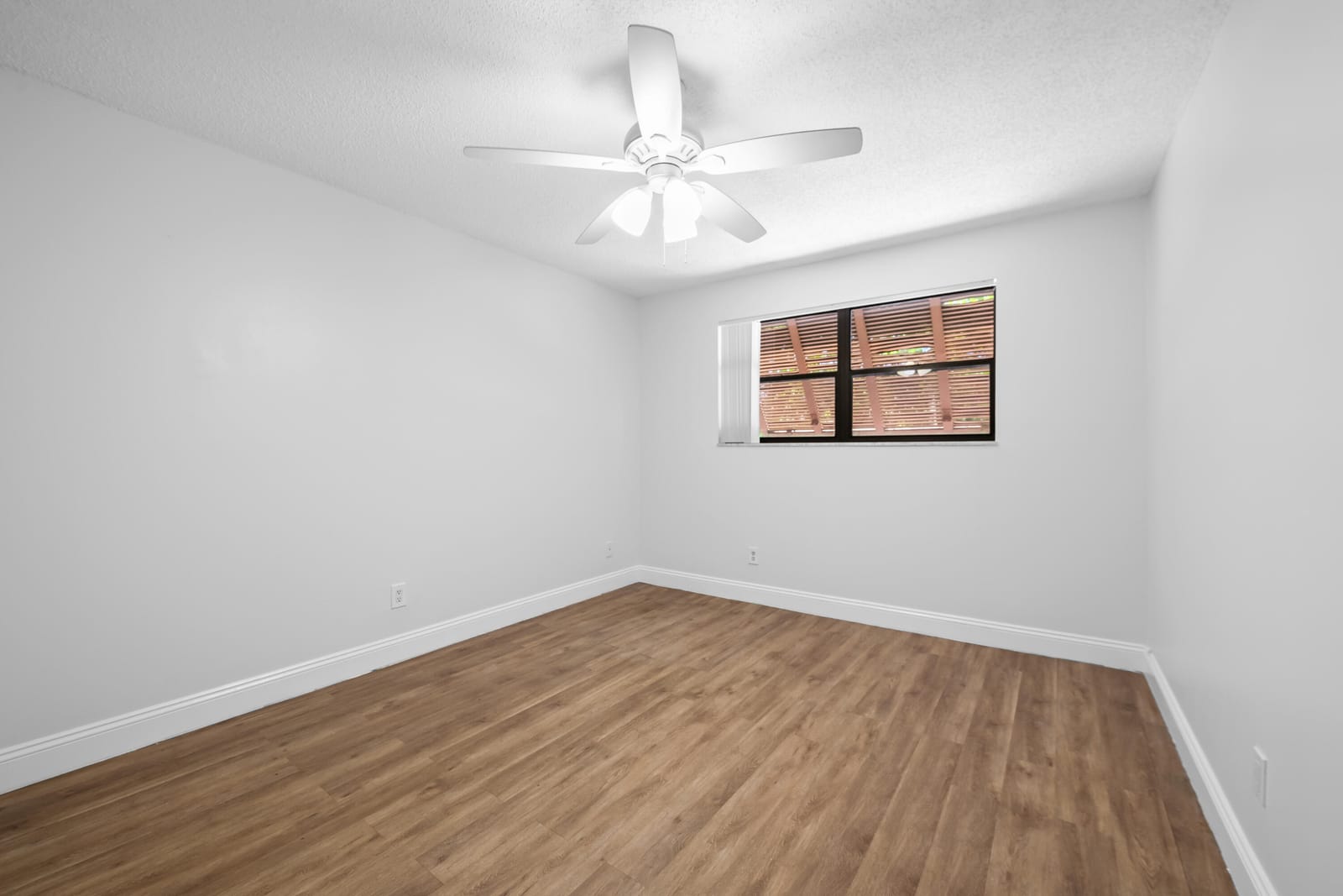 1517 Fairway Road, Pembroke Pines, FL 33026 photo 23