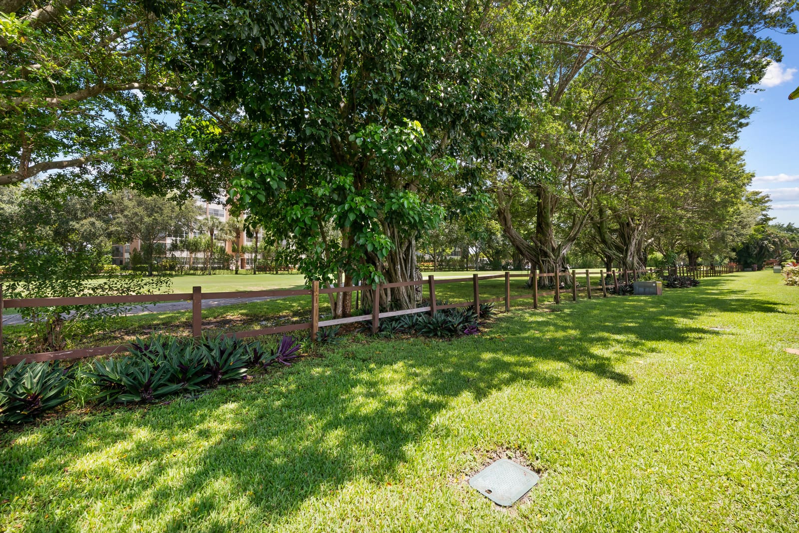 1517 Fairway Road, Pembroke Pines, FL 33026 photo 29