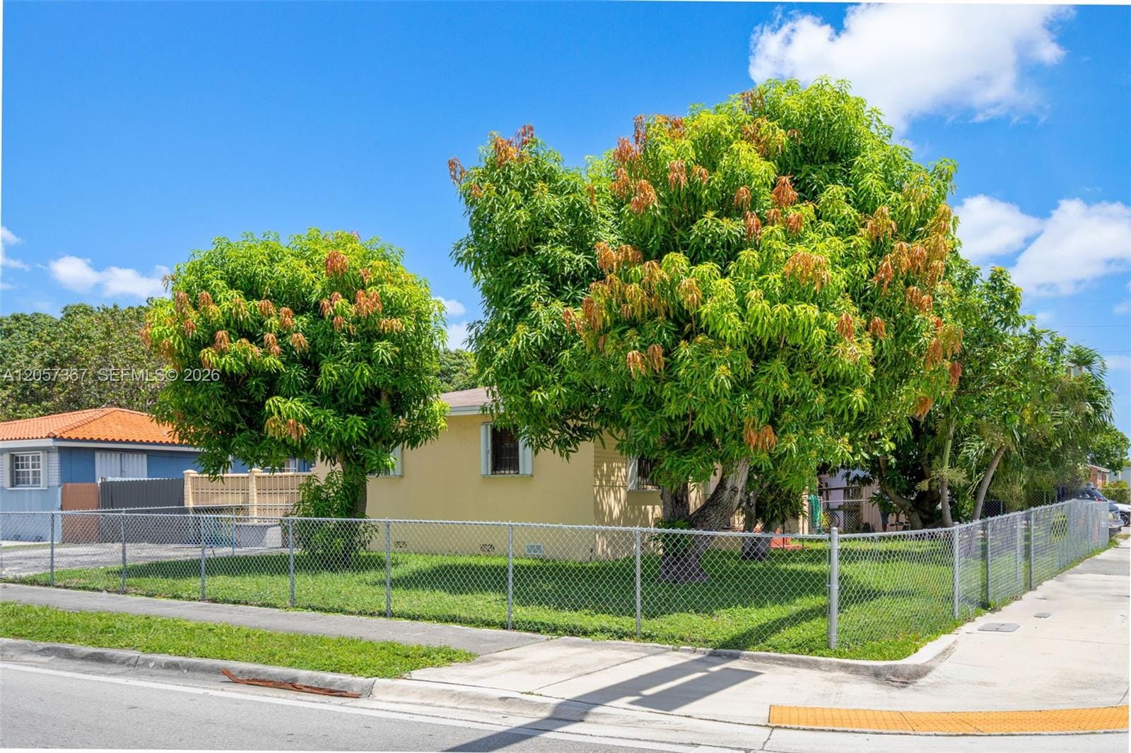3220 E 8th Avenue — photo 3